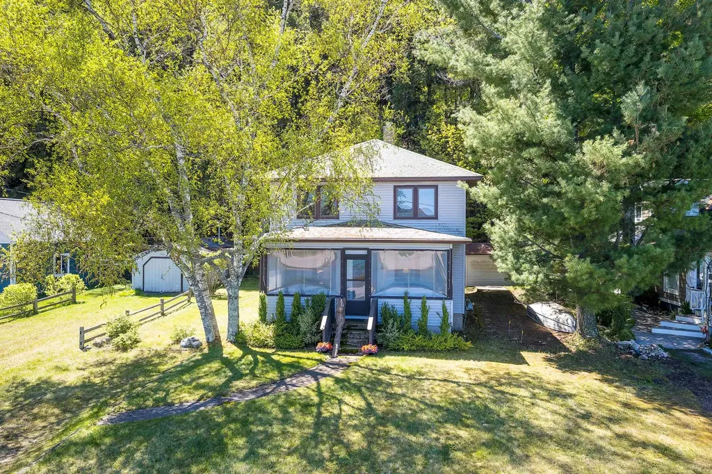 1515 South Shore East Crystal Lake Township MI 49635