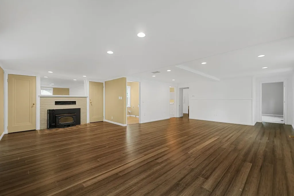 522 Cromwell Drive Traverse City City MI 49686