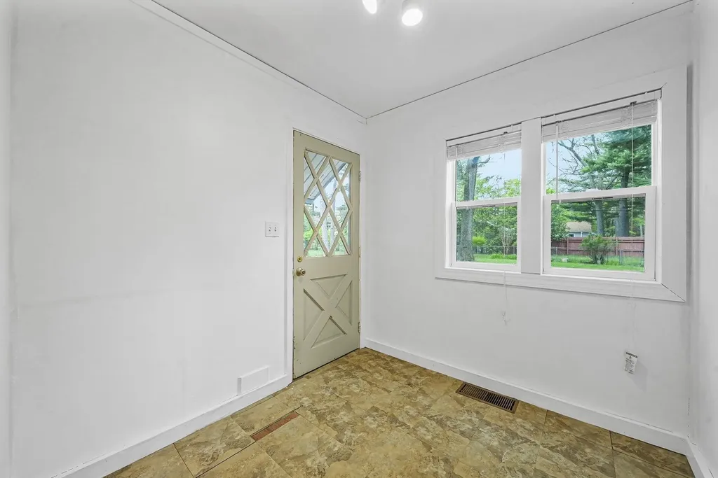 522 Cromwell Drive Traverse City City MI 49686