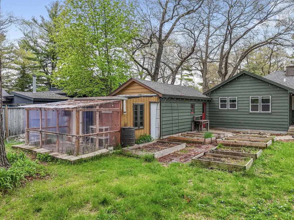 522 Cromwell Drive Traverse City City MI 49686