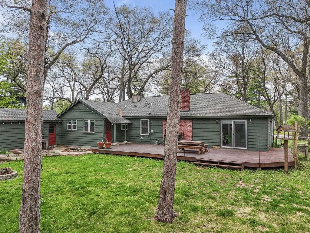 522 Cromwell Drive Traverse City City MI 49686