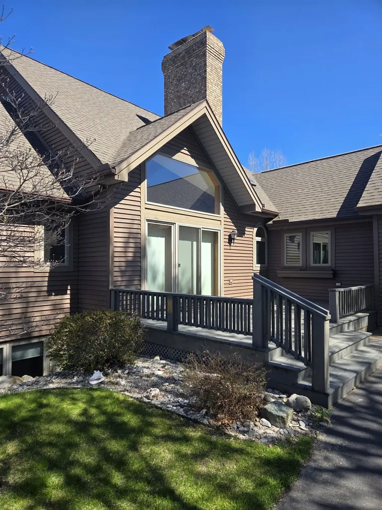 12535 Bluff Road Peninsula Township MI 49686