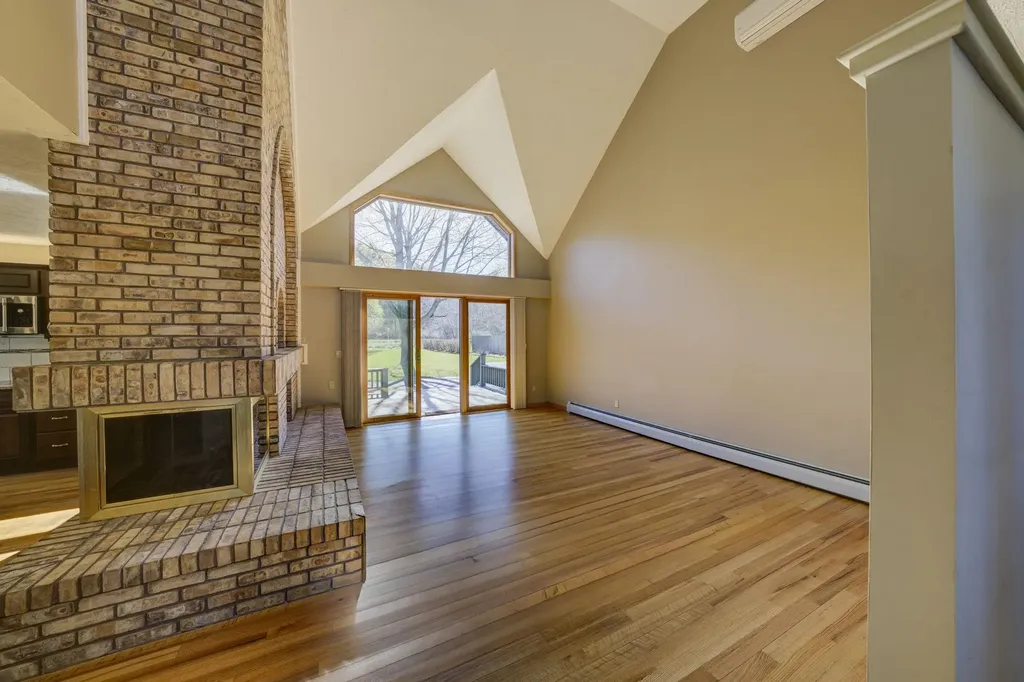 12535 Bluff Road Peninsula Township MI 49686