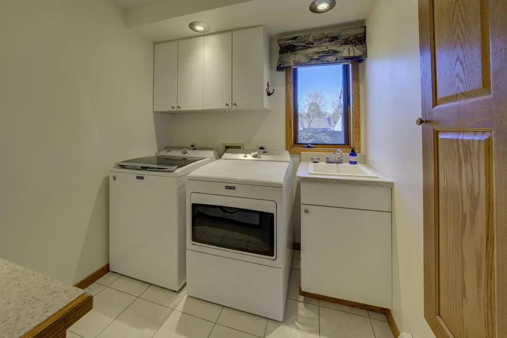 12535 Bluff Road Peninsula Township MI 49686