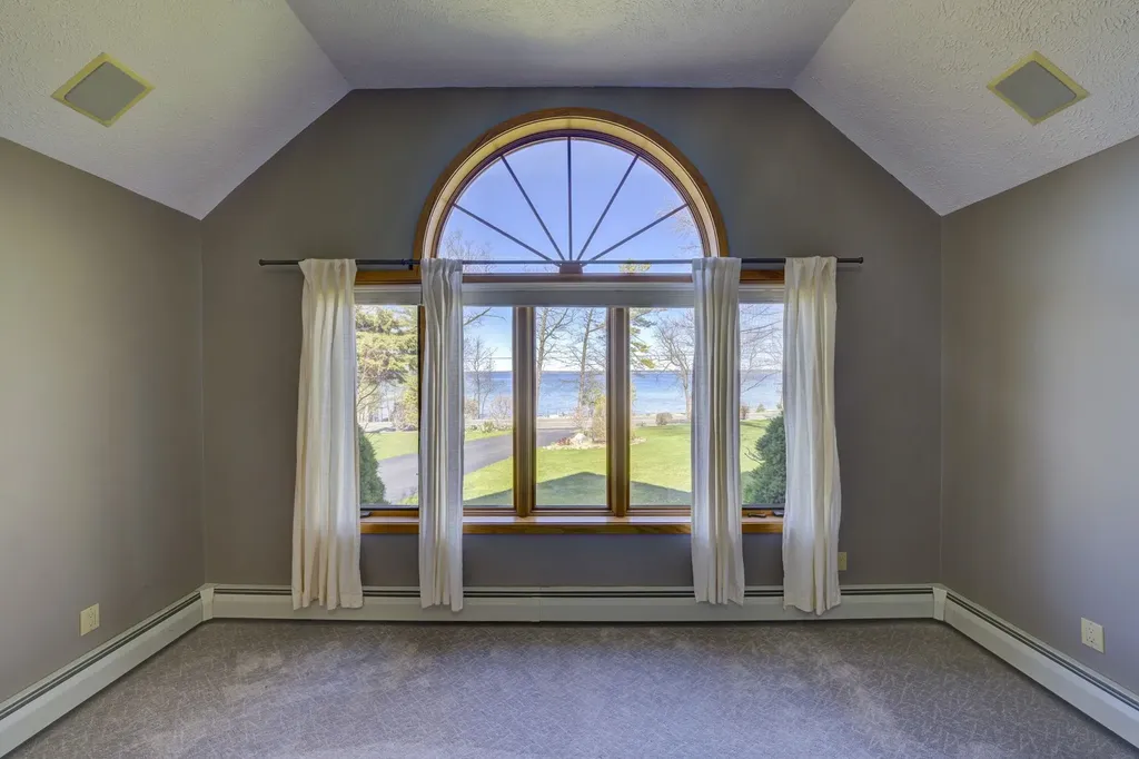 12535 Bluff Road Peninsula Township MI 49686