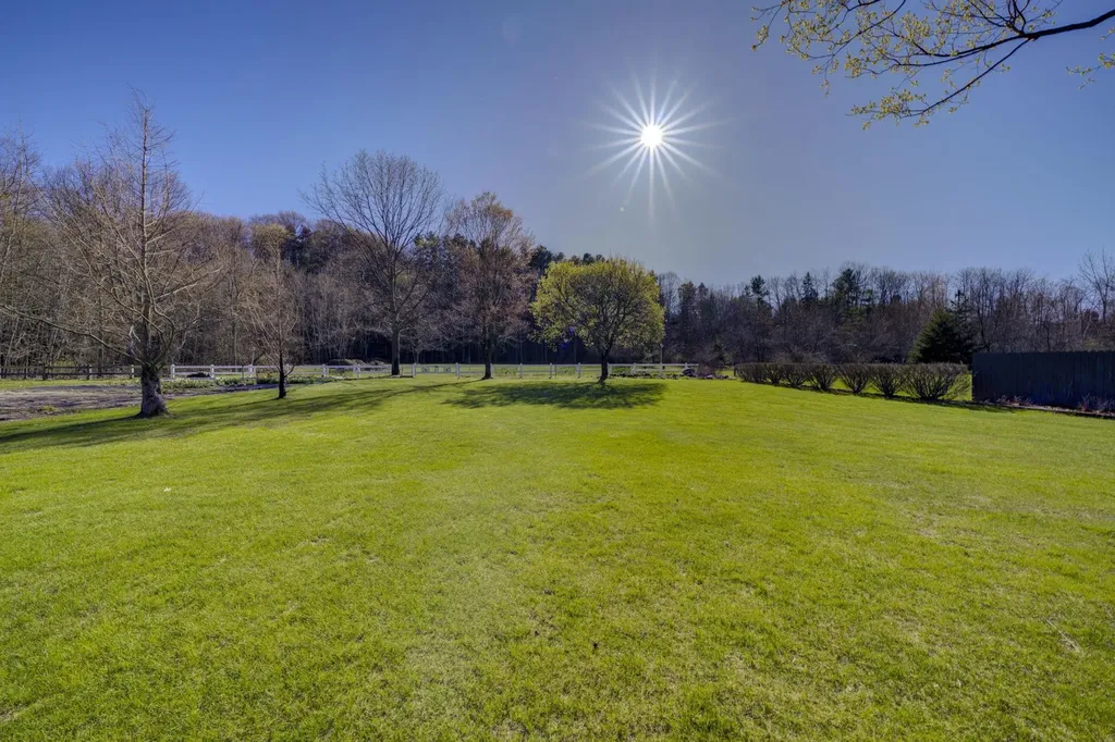 12535 Bluff Road Peninsula Township MI 49686