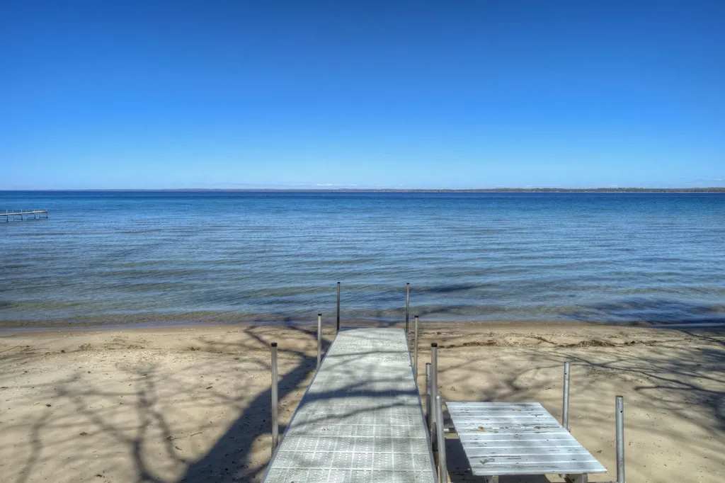 12535 Bluff Road Peninsula Township MI 49686