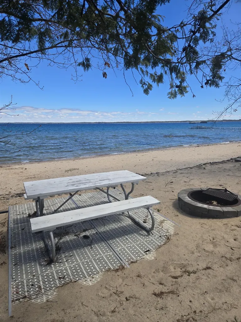 12535 Bluff Road Peninsula Township MI 49686