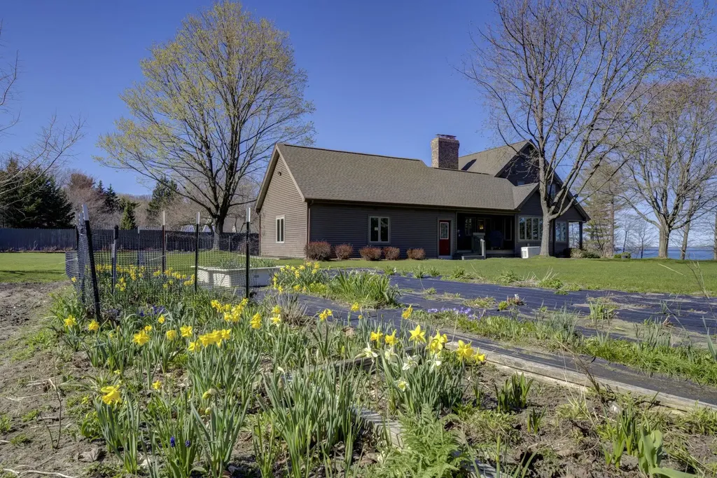 12535 Bluff Road Peninsula Township MI 49686