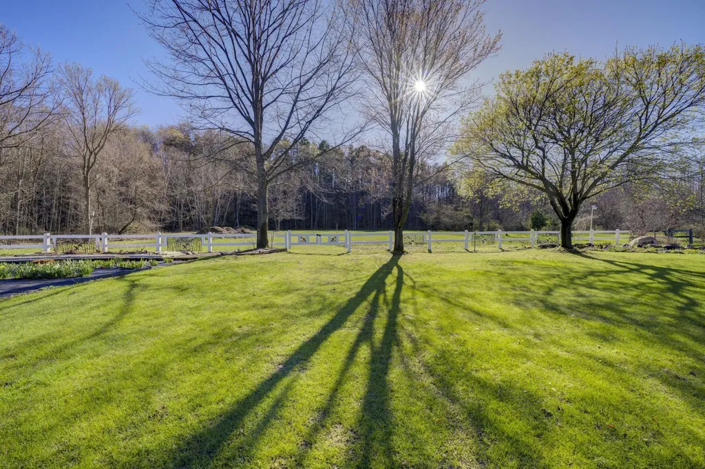 12535 Bluff Road Peninsula Township MI 49686
