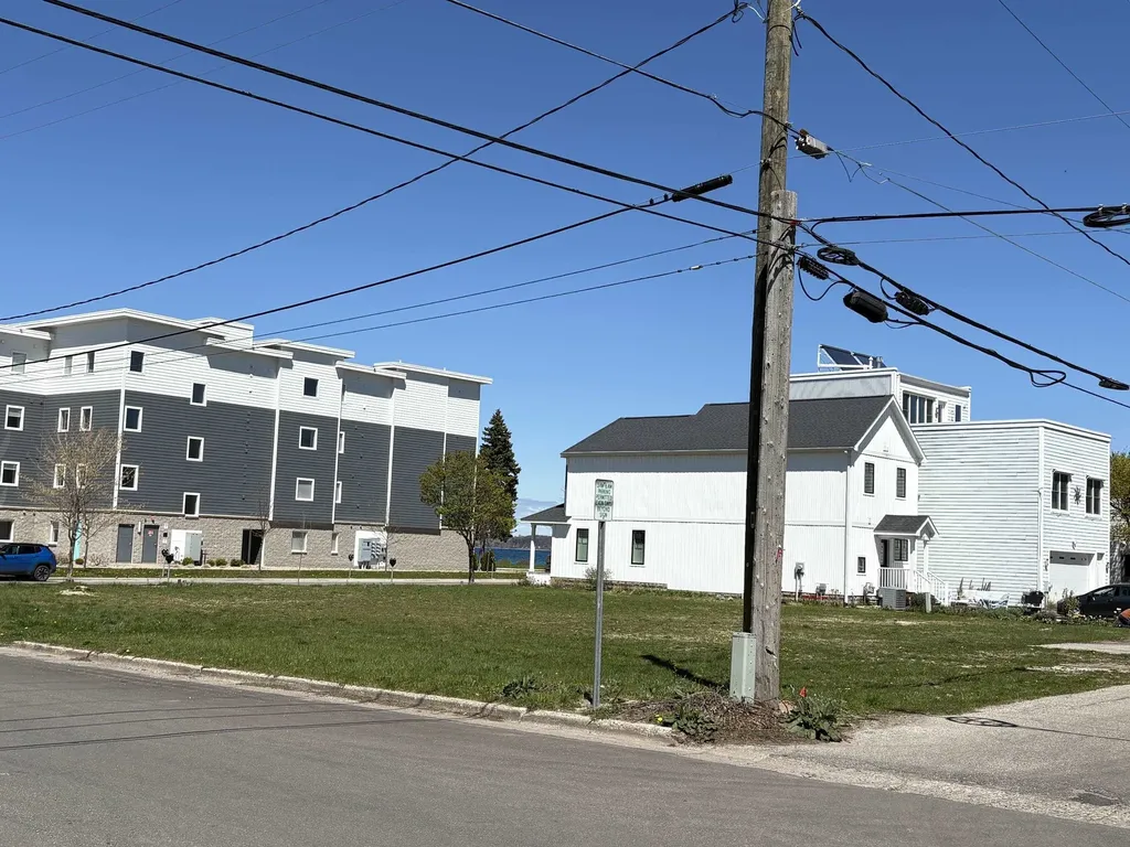 537 Randolph Street Traverse City City MI 49684