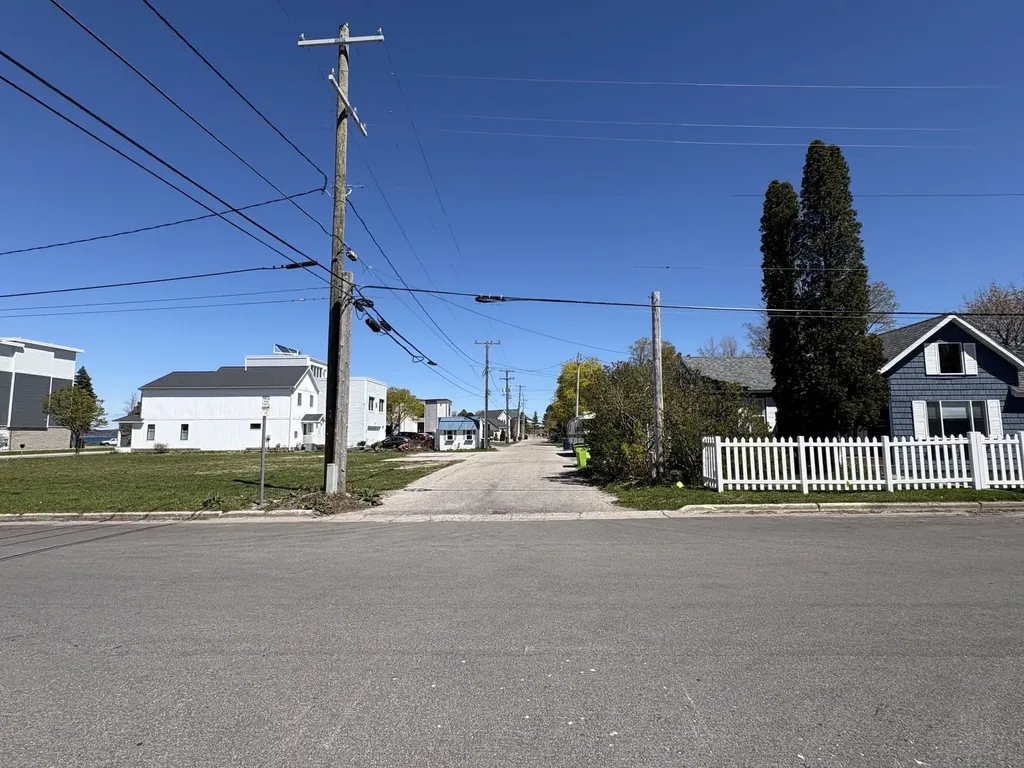 537 Randolph Street Traverse City City MI 49684