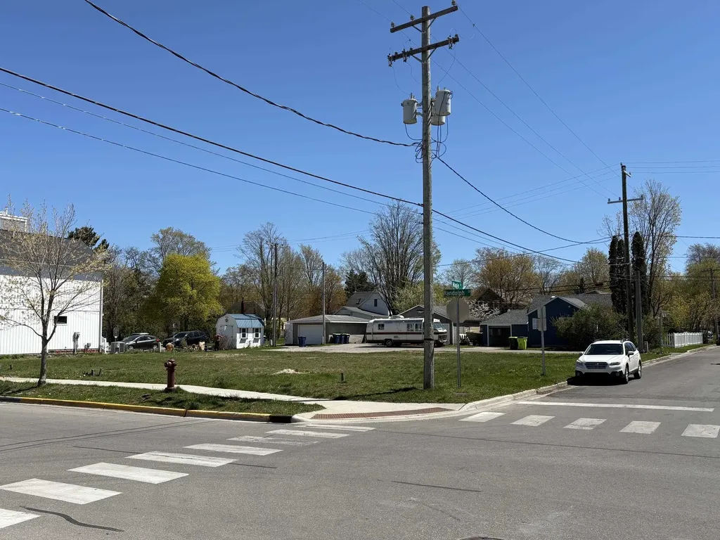 537 Randolph Street Traverse City City MI 49684