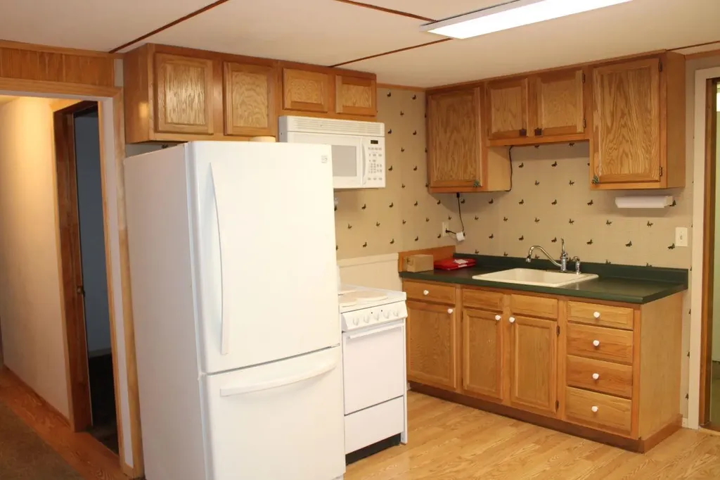 7939 NE Beechnut Street Coldsprings Township MI 49646