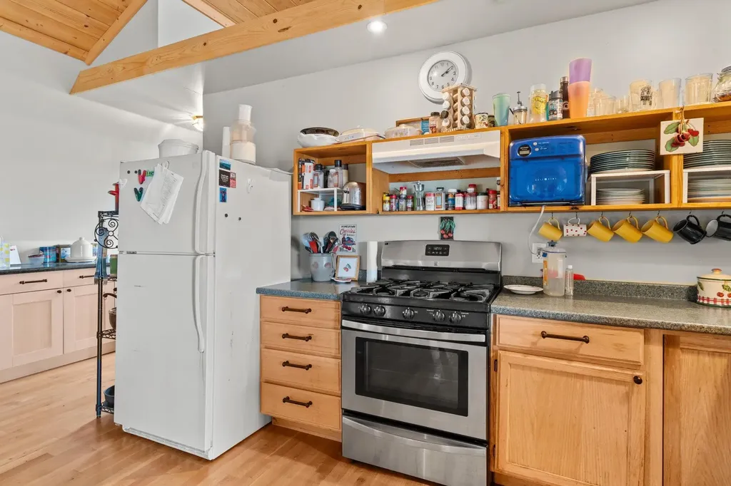 11751 Center Road Peninsula Township MI 49686