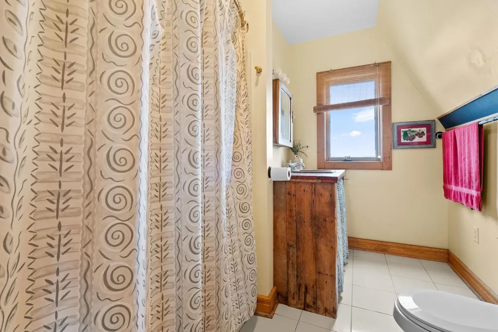 11751 Center Road Peninsula Township MI 49686