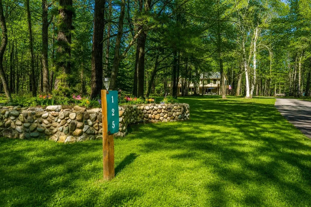 125 Dubonnet Trail Green Lake Township MI 49643