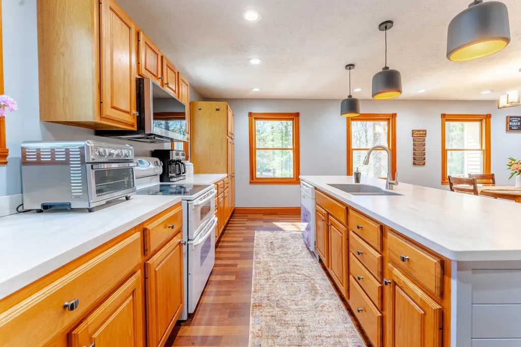 125 Dubonnet Trail Green Lake Township MI 49643