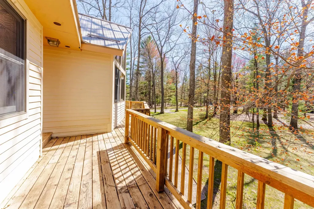 125 Dubonnet Trail Green Lake Township MI 49643