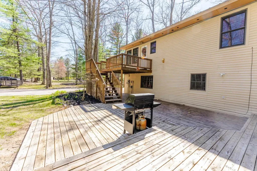 125 Dubonnet Trail Green Lake Township MI 49643