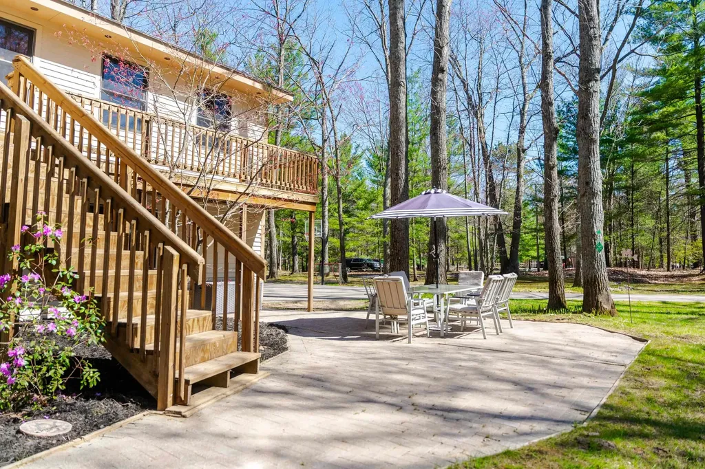 125 Dubonnet Trail Green Lake Township MI 49643