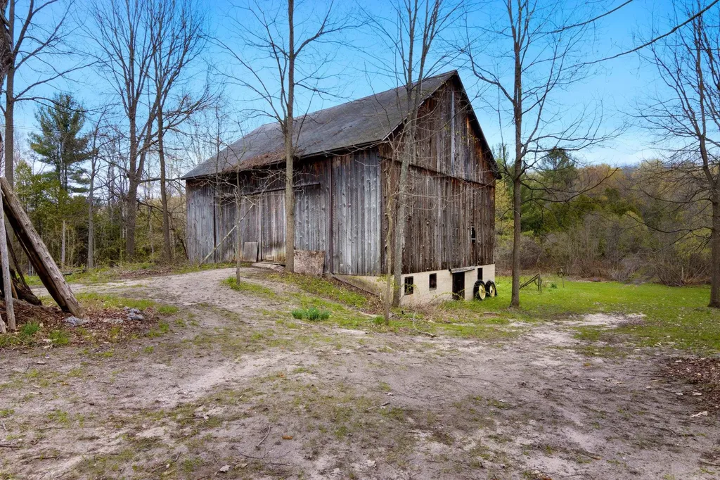 5322 Rushton Road Central Lake Township MI 49622