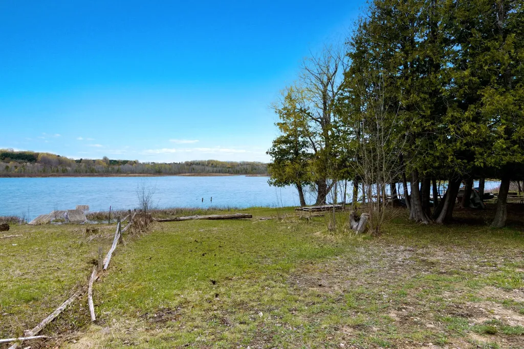 5322 Rushton Road Central Lake Township MI 49622
