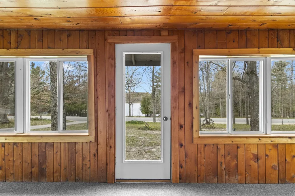 5322 Rushton Road Central Lake Township MI 49622