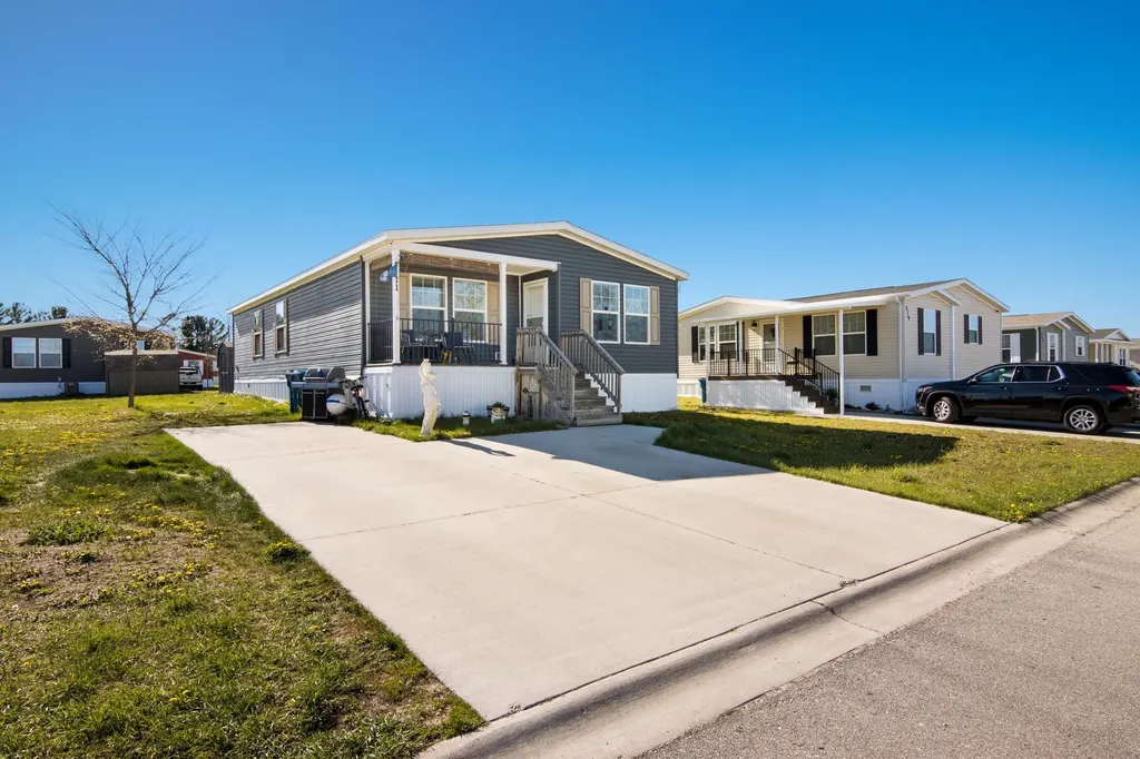 2111 Summerfield Lane Garfield Charter Township MI 49686