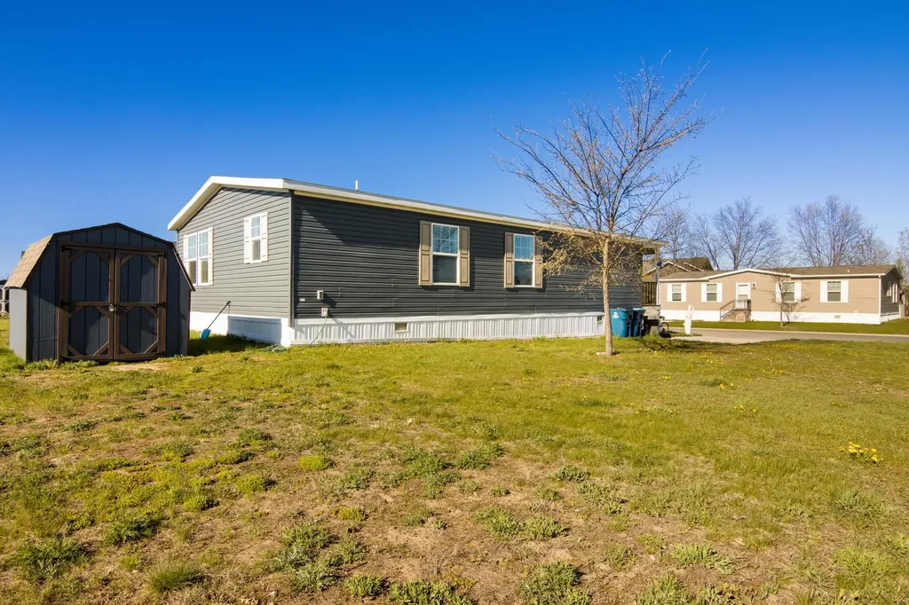 2111 Summerfield Lane Garfield Charter Township MI 49686