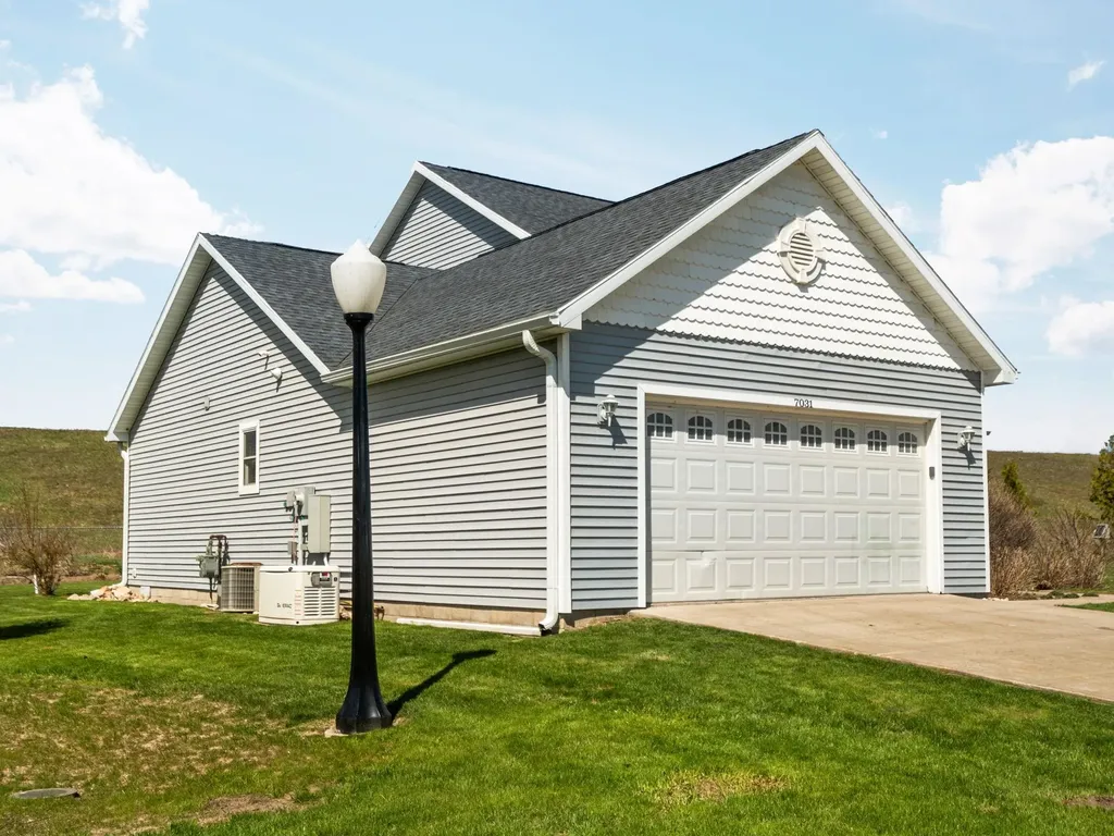 7031 Applewood Drive Charlevoix Township MI 49720