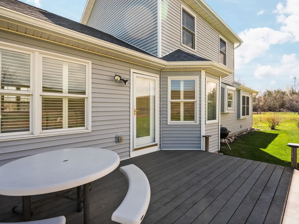 7031 Applewood Drive Charlevoix Township MI 49720