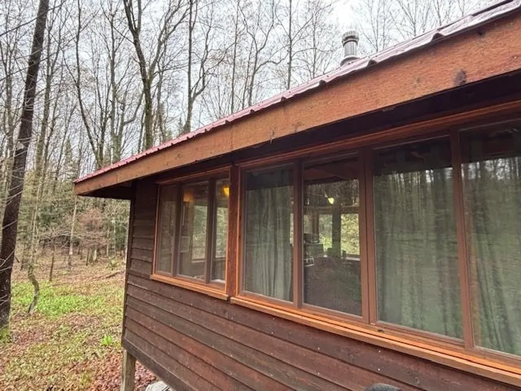 5565 Somich Trail Chestonia Township MI 49659