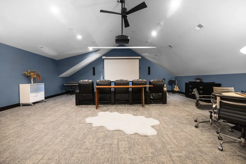 9371 N Onominese Trail Leelanau Township MI 49670