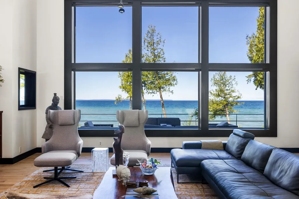 9371 N Onominese Trail Leelanau Township MI 49670