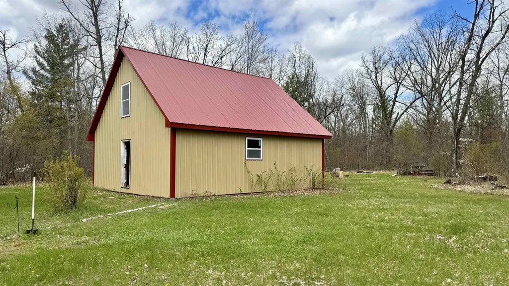1496 17 Mile Road Middle Branch Township MI 49665