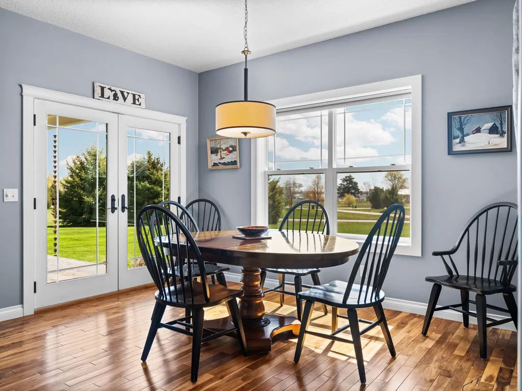 3833 Smokey Cove Drive Peninsula Township MI 49686