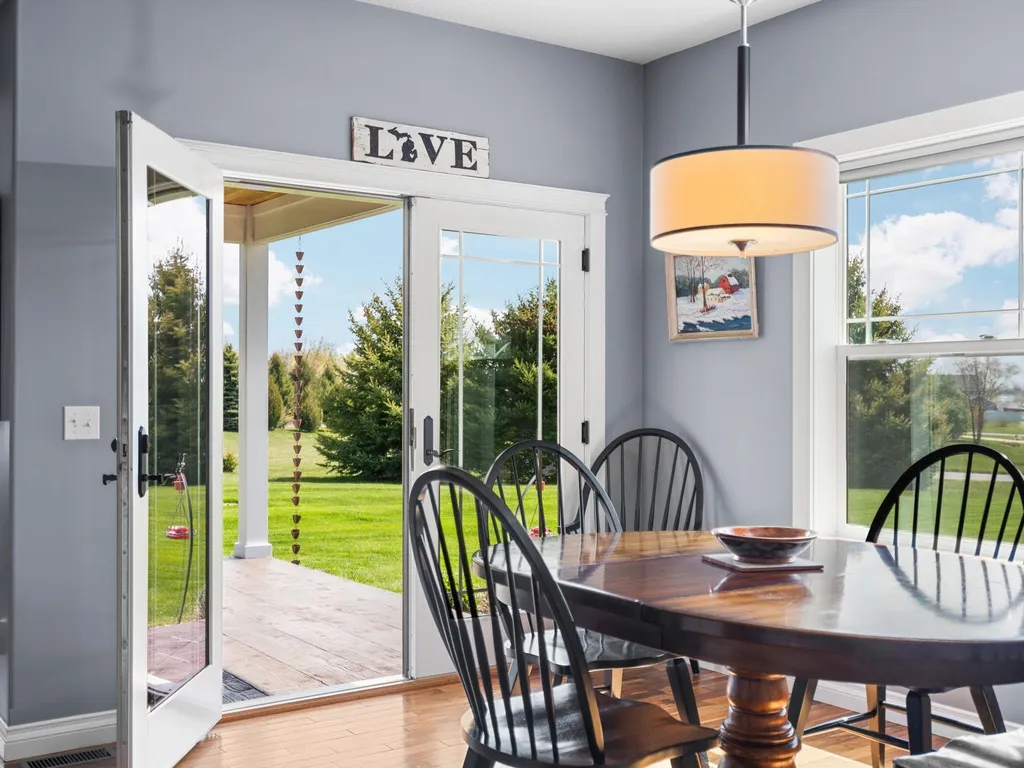 3833 Smokey Cove Drive Peninsula Township MI 49686