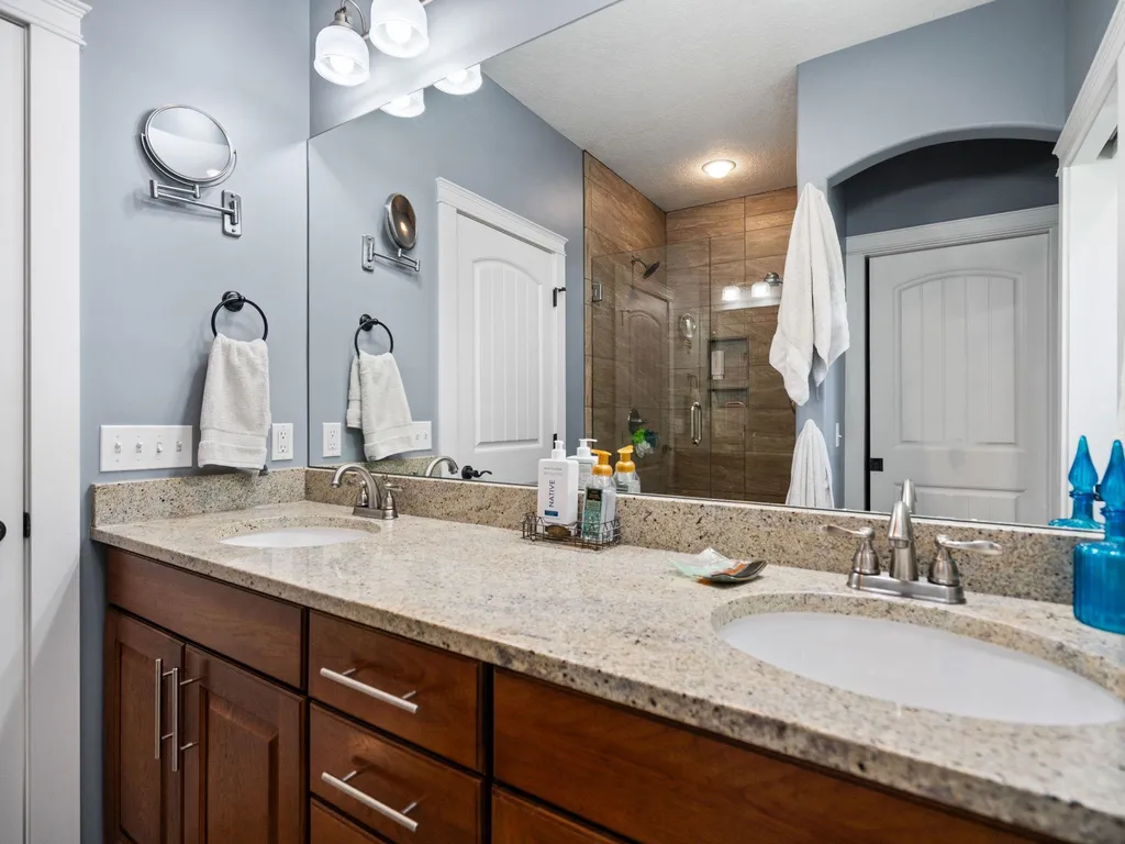 3833 Smokey Cove Drive Peninsula Township MI 49686