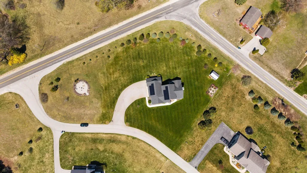 3833 Smokey Cove Drive Peninsula Township MI 49686
