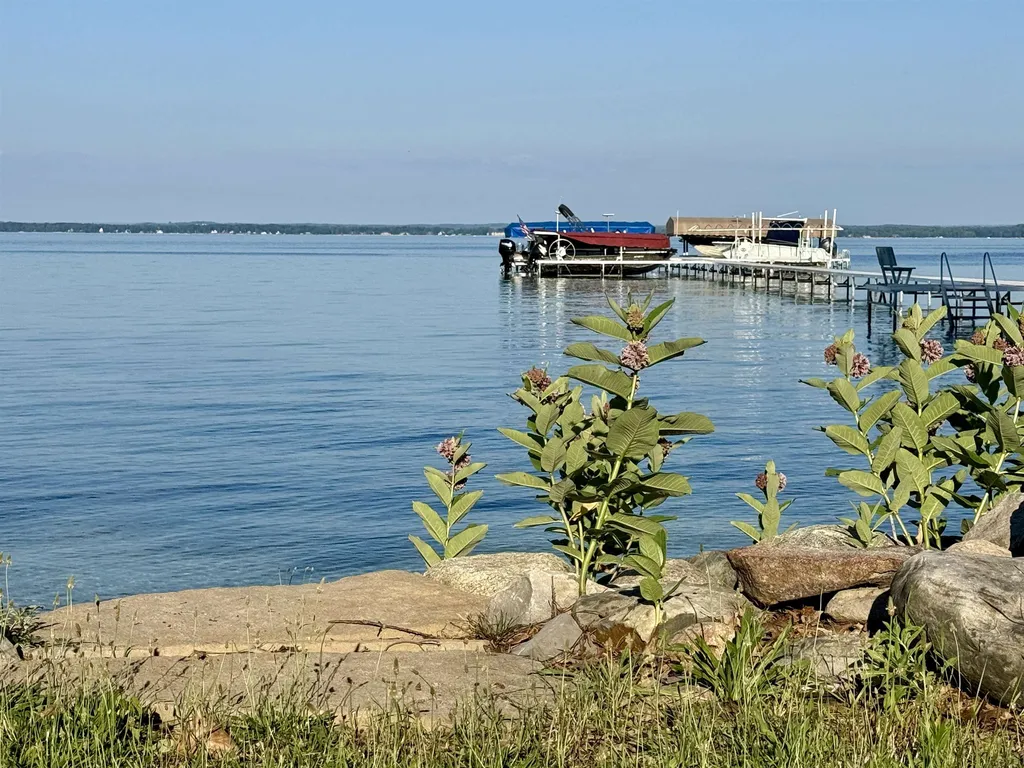 3833 Smokey Cove Drive Peninsula Township MI 49686