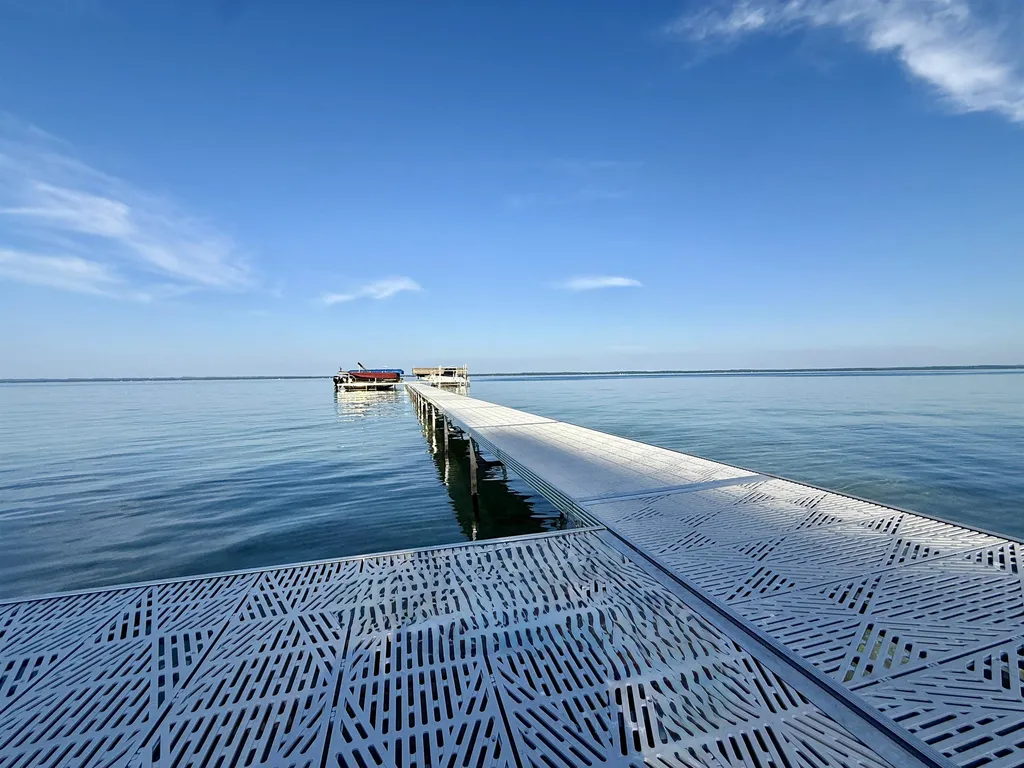 3833 Smokey Cove Drive Peninsula Township MI 49686