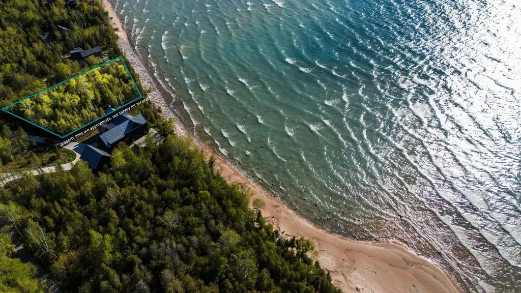 00 N Onominese Trail Leelanau Township MI 49870