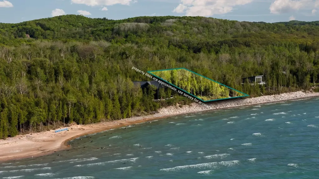 00 N Onominese Trail Leelanau Township MI 49870