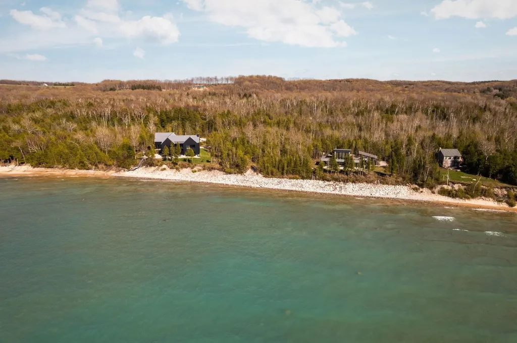 00 N Onominese Trail Leelanau Township MI 49870