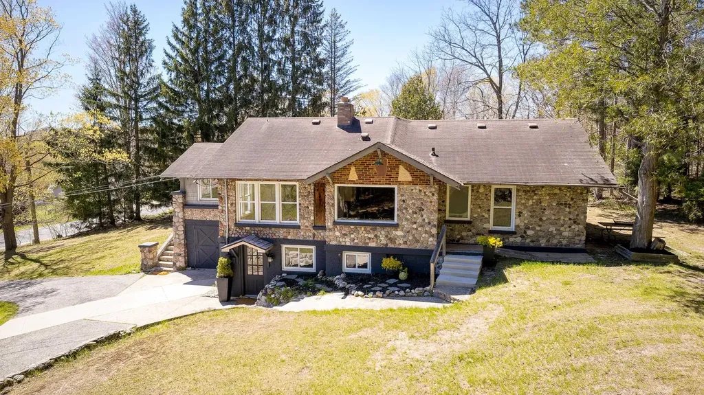 925 Beech Street Frankfort City MI 49635