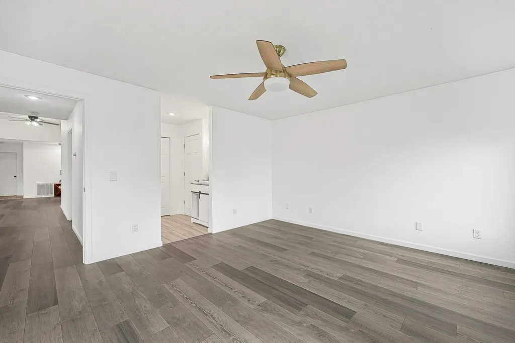 2130 E Hammond Place Garfield Charter Township MI 49686
