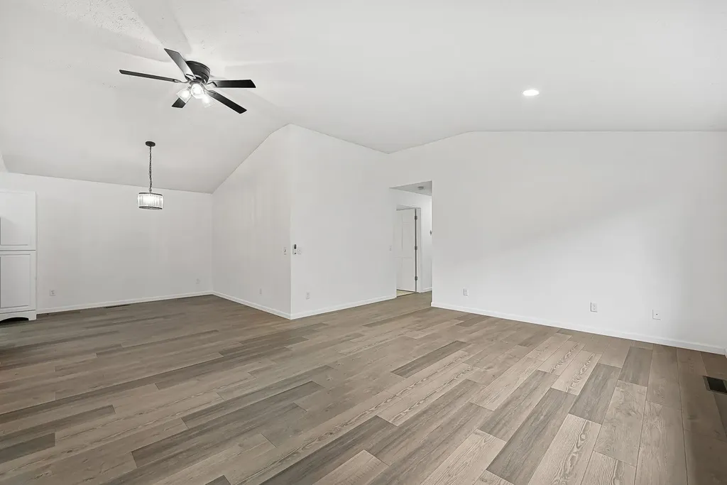 2130 E Hammond Place Garfield Charter Township MI 49686