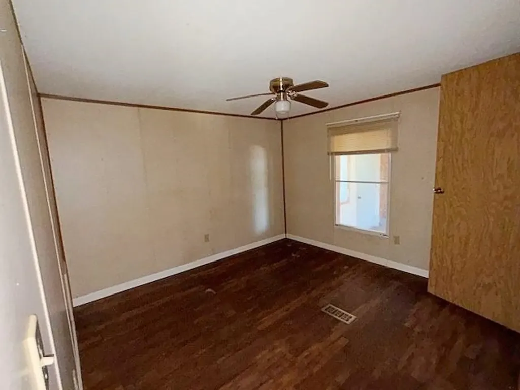 559 Gitchegumee Drive Hanover Township MI 49620