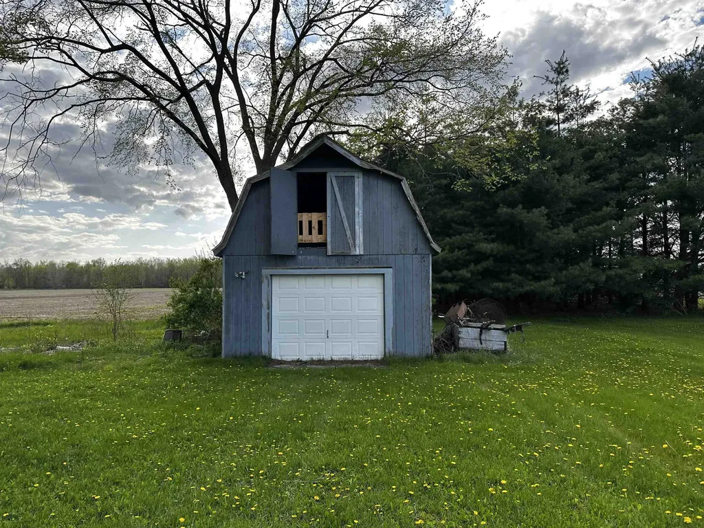 8753 N Chippewa Road Wise Township MI 48618